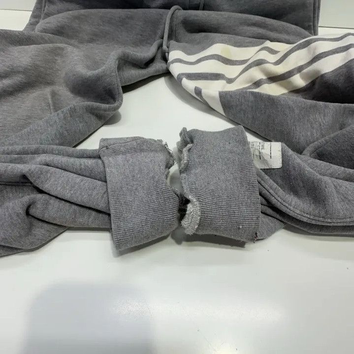 Thom Browne Thom Browne Classic Sports Pants for Men Size US 32 / EU 48 - 10 Thumbnail