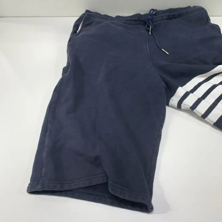 Thom Browne Thom Browne Classic Stripe Sports Shorts in Navy Blue Size US 30 / EU 46 - 21 Thumbnail
