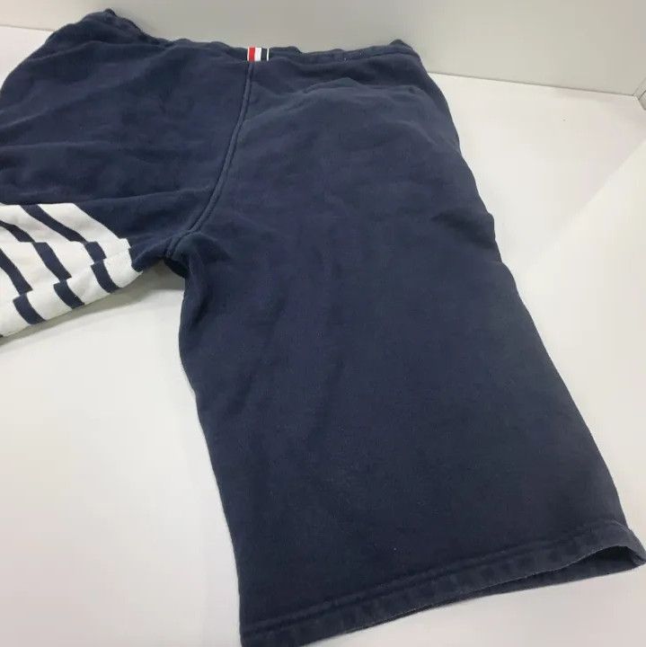Thom Browne Thom Browne Classic Stripe Sports Shorts in Navy Blue Size US 30 / EU 46 - 16 Thumbnail