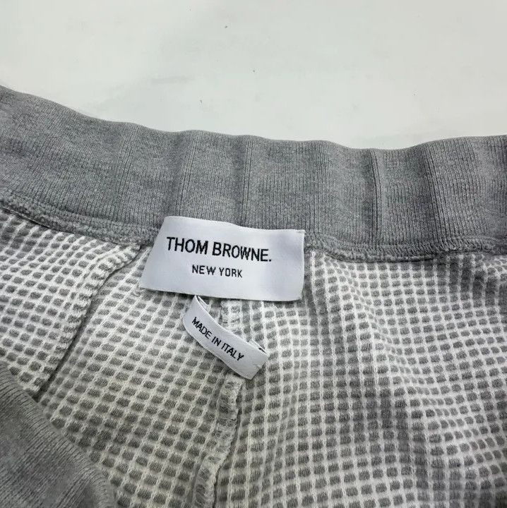 Thom Browne Thom Browne SS22 Gray Knitted Casual Shorts Size US 34 / EU 50 - 4 Thumbnail