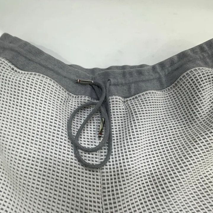 Thom Browne Thom Browne SS22 Gray Knitted Casual Shorts Size US 34 / EU 50 - 12 Thumbnail