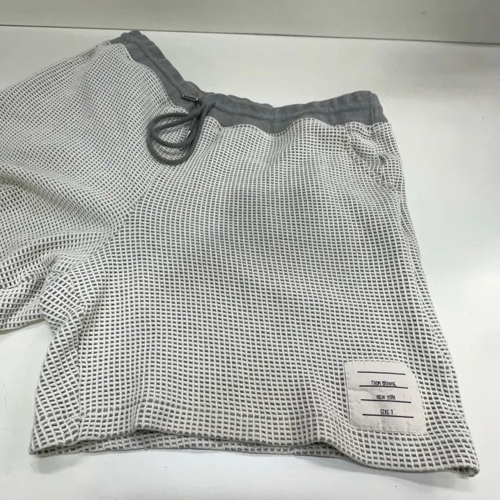 Thom Browne Thom Browne SS22 Gray Knitted Casual Shorts Size US 34 / EU 50 - 13 Thumbnail