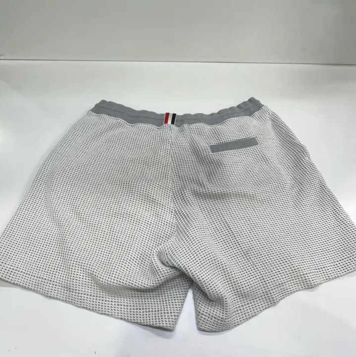 Thom Browne Thom Browne SS22 Gray Knitted Casual Shorts Size US 34 / EU 50 - 16 Thumbnail