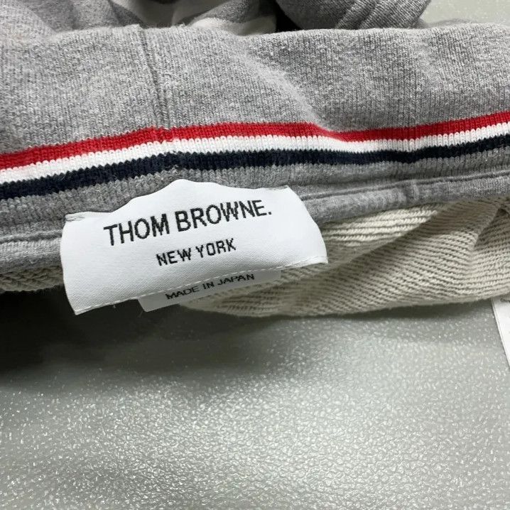 Thom Browne Thom Browne Classic Stripe Relaxed Grey Shorts Size US 26 / EU 42 - 5 Thumbnail