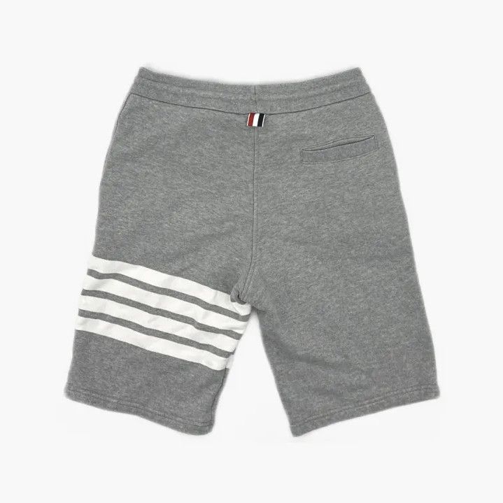 Thom Browne Thom Browne Classic Stripe Relaxed Grey Shorts Size US 26 / EU 42 - 3 Thumbnail