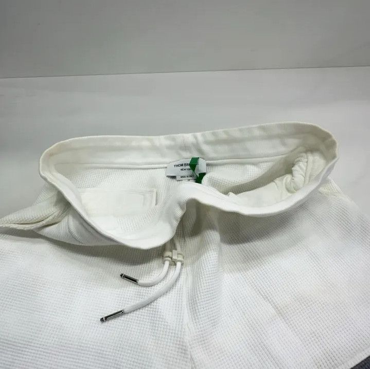 Thom Browne Thom Browne White Striped Sports Shorts for Men Size US 34 / EU 50 - 7 Thumbnail
