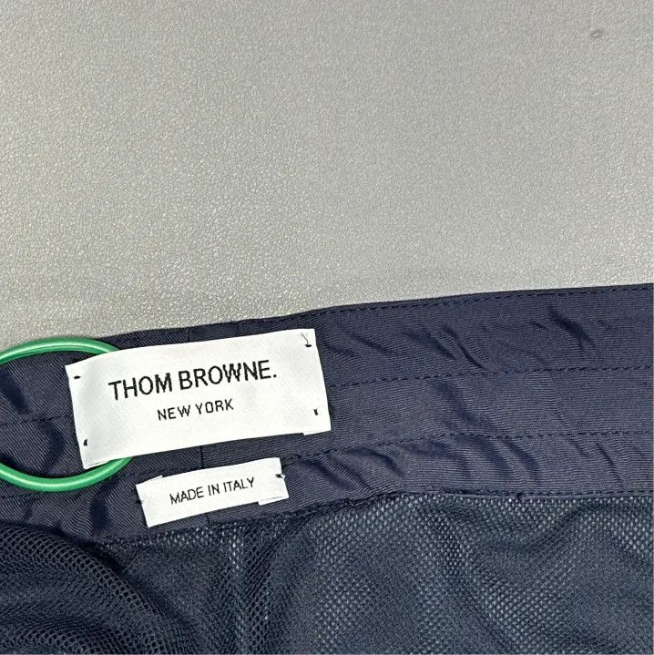 Thom Browne Thom Browne Classic Stripe Casual Shorts for Summer Size 28" / US 6 / IT 42 - 2 Thumbnail