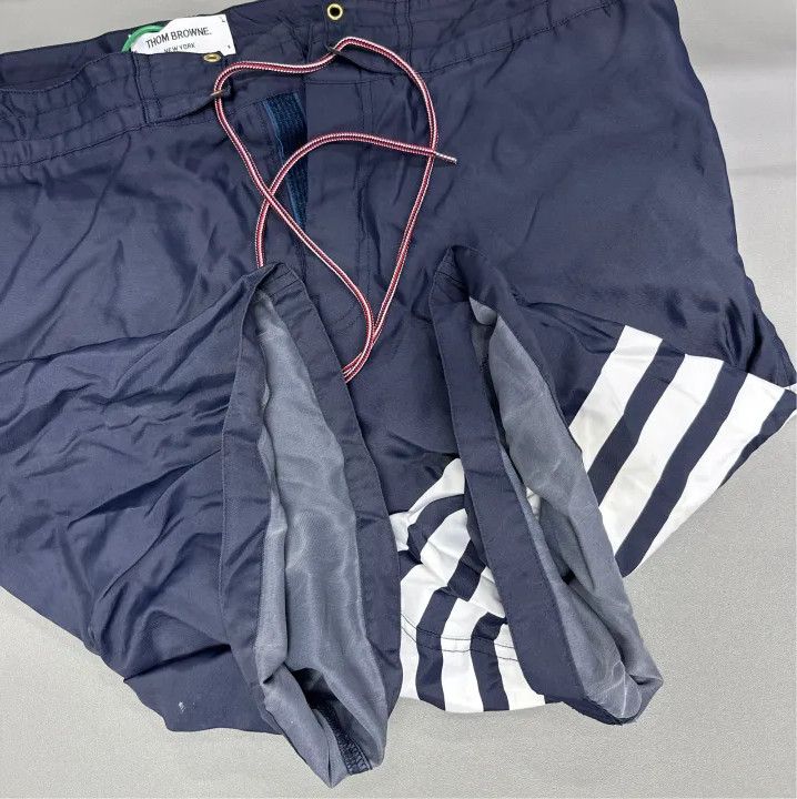 Thom Browne Thom Browne Classic Stripe Casual Shorts for Summer Size 28" / US 6 / IT 42 - 6 Thumbnail