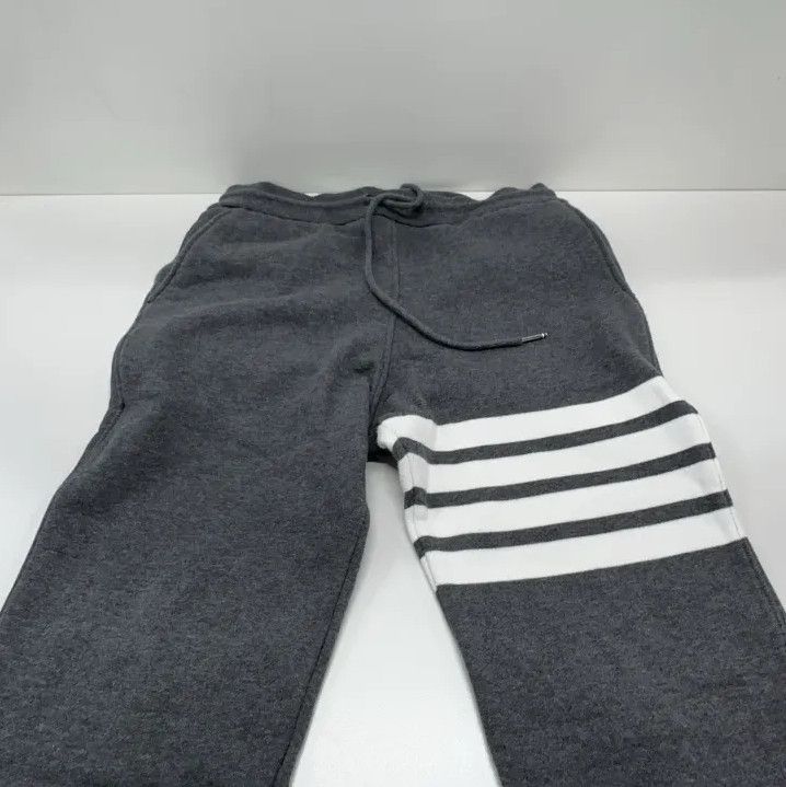 Thom Browne Thom Browne Gray Classic Stripe Sweatpants Size US 28 / EU 44 - 9 Thumbnail