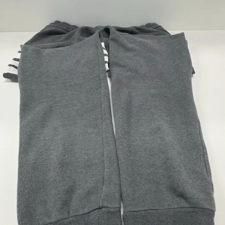 Thom Browne Thom Browne Gray Striped Athletic Sweatpants Size US 34 / EU 50 - 14 Thumbnail