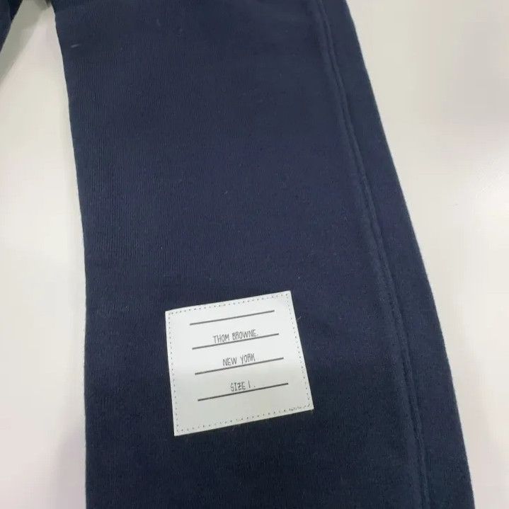 Thom Browne Thom Browne Classic Stripe Jogger Pants for Men Size US 30 / EU 46 - 4 Thumbnail