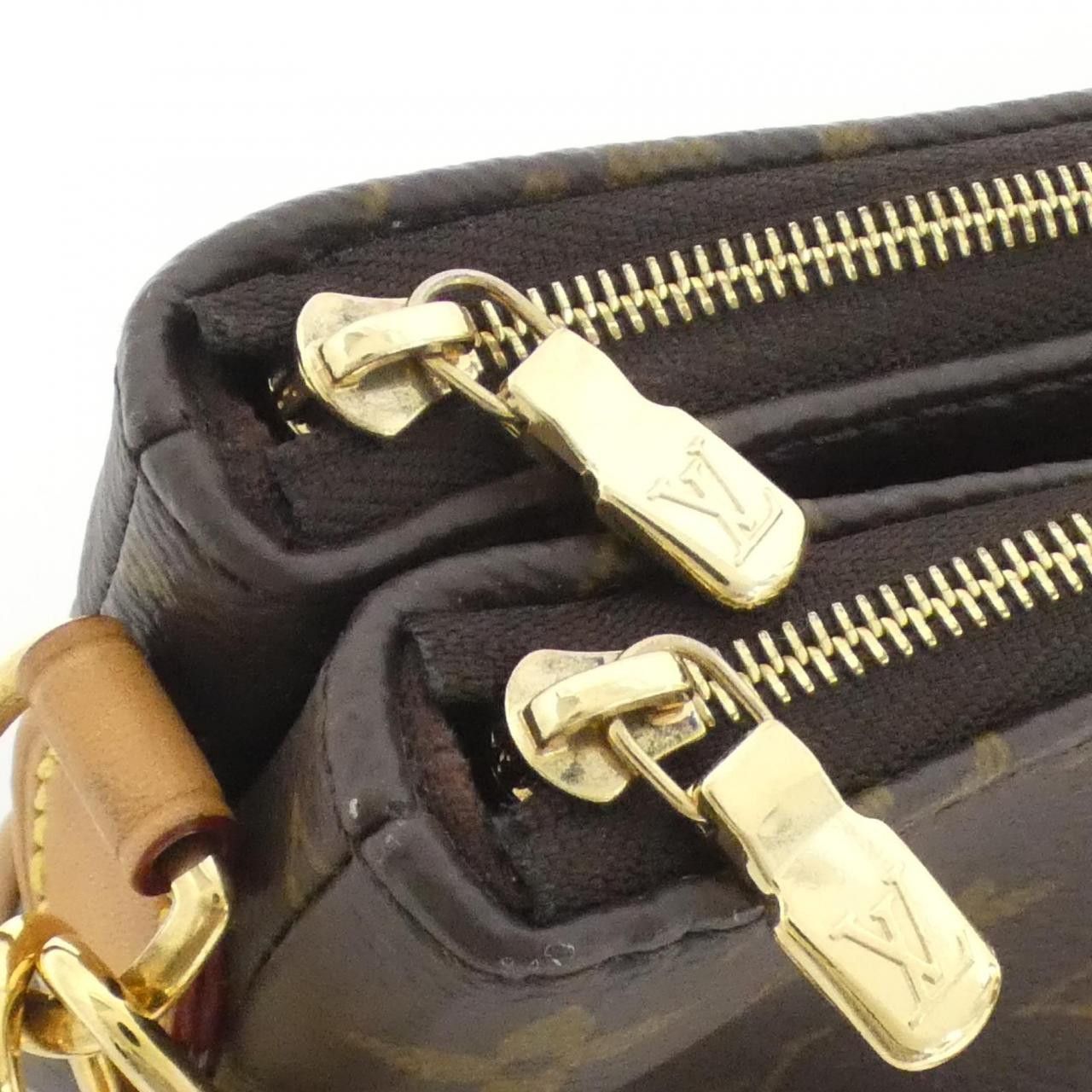 Louis Vuitton Louis Vuitton Louis Vuitton Pochette Liv Monogram Shoulder Bag Textile Shoulder Bag M83008 DUTY FREE for USA Size ONE SIZE - 7 Thumbnail