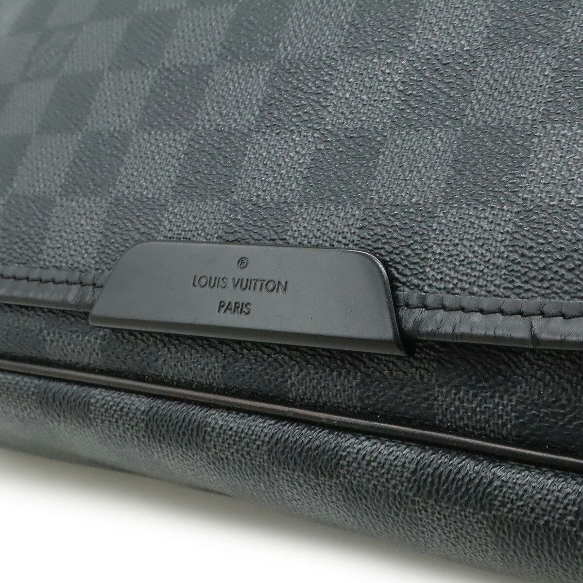 Louis Vuitton Louis Vuitton Louis Vuitton Daniel MM Damier Graphite Shoulder Bag Textile Shoulder Bag N58029 DUTY FREE for USA Size ONE SIZE - 8 Thumbnail