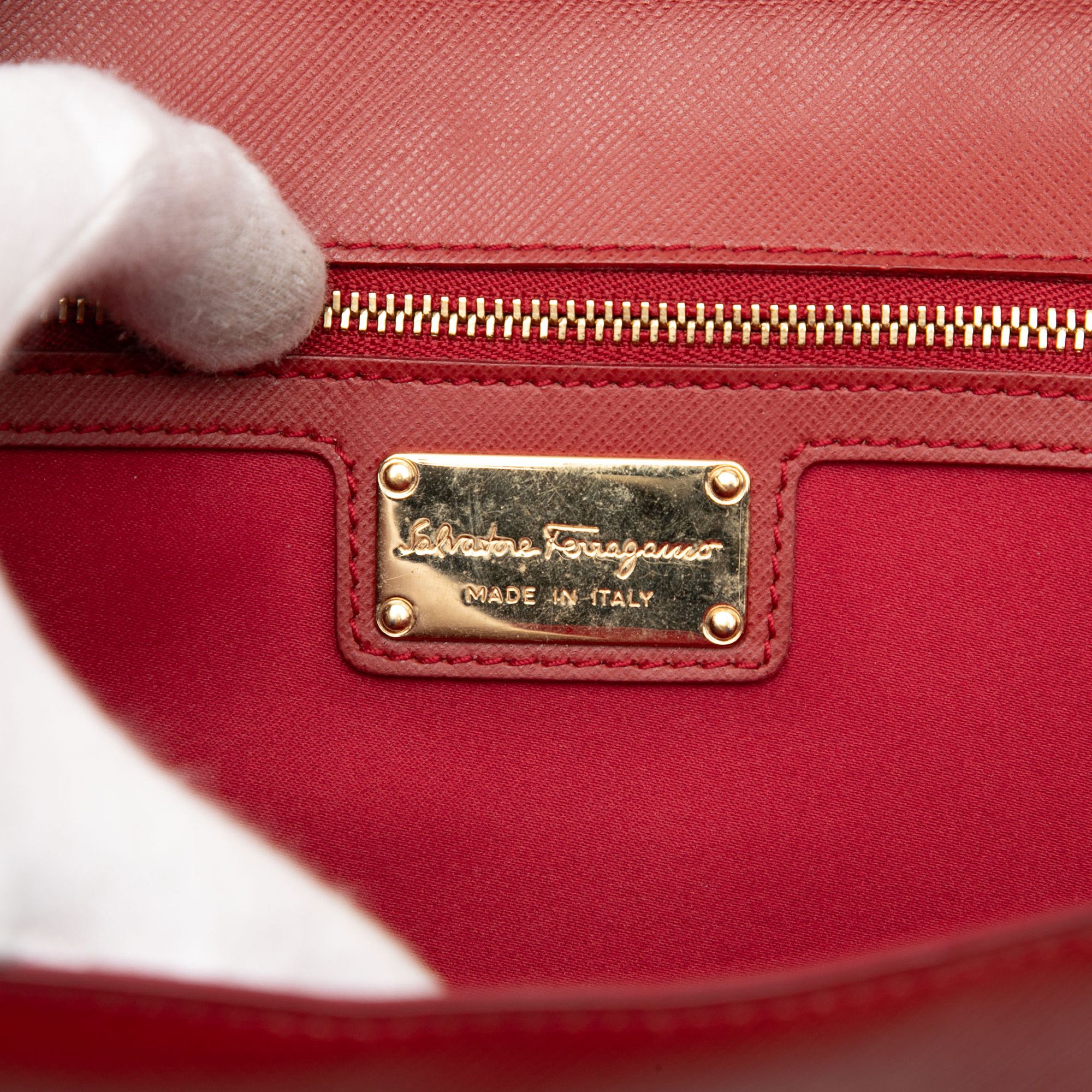 Salvatore Ferragamo Salvatore Ferragamo Medium Leather Vara Ginny Crossbody Size ONE SIZE - 5 Thumbnail