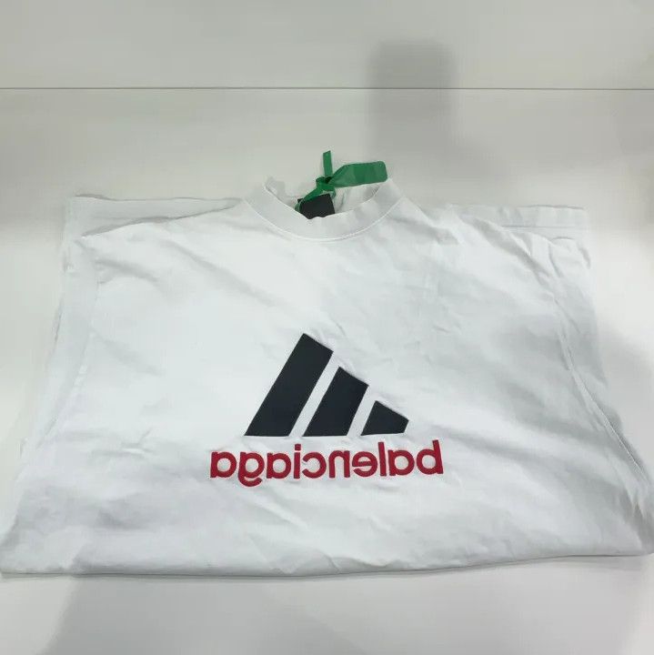 Balenciaga Balenciaga x adidas Embroidered Logo Short Sleeve Tee Size US M / EU 48-50 / 2 - 11 Thumbnail