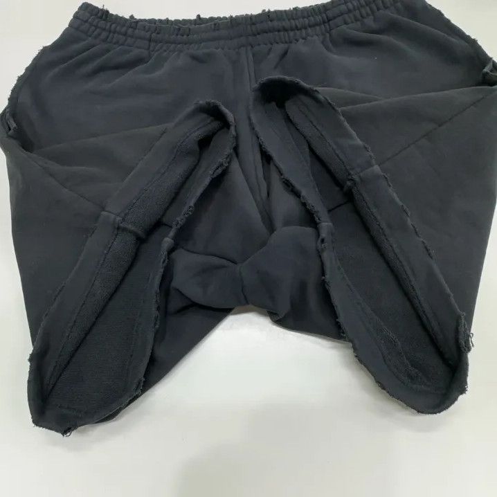 Balenciaga Balenciaga SS22 Logo Gray Sports Shorts Size US 32 / EU 48 - 10 Thumbnail