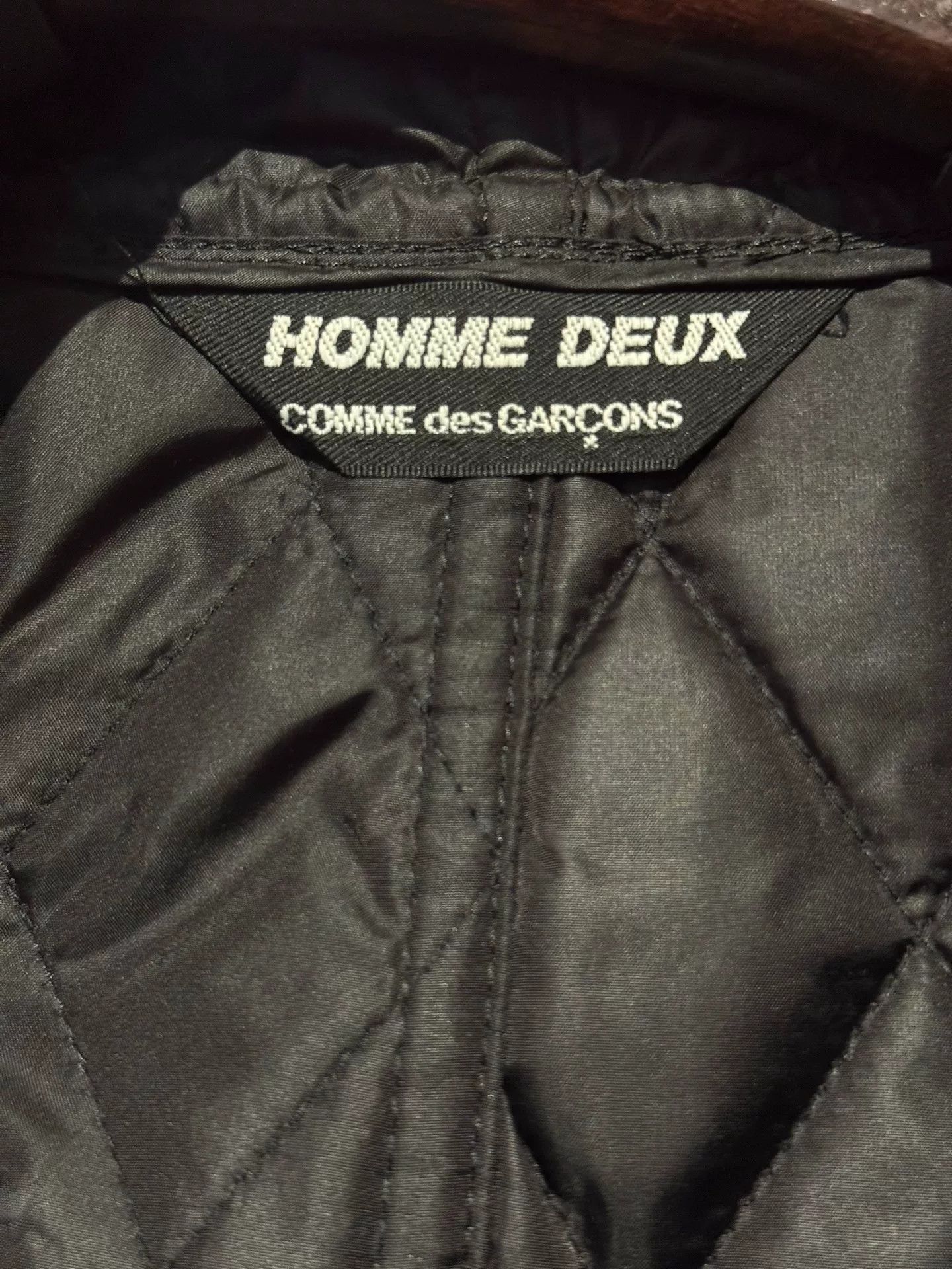 Comme des Garcons black quilted hooded cape jacket Size US M / EU 48-50 / 2 - 4 Thumbnail