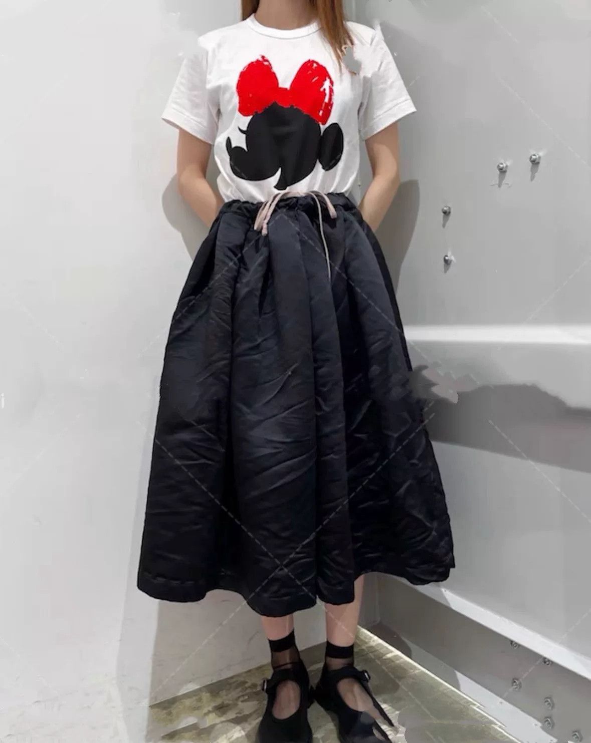 Comme des Garcons black satin half skirt by comme des garcons Size 28" / US 6 / IT 42 - 5 Thumbnail