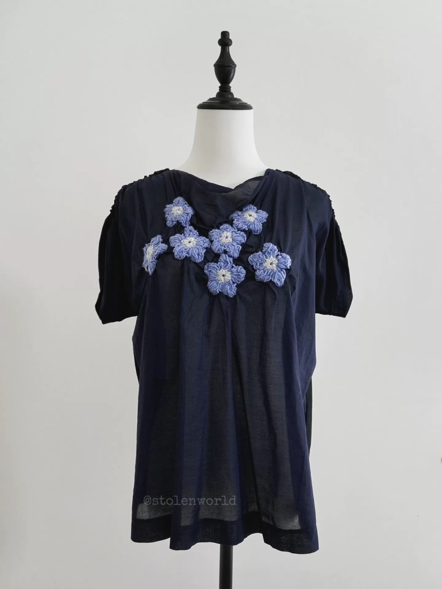 Comme des Garcons navy flower embroidered top Size M / US 6-8 / IT 42-44 - 2 Thumbnail