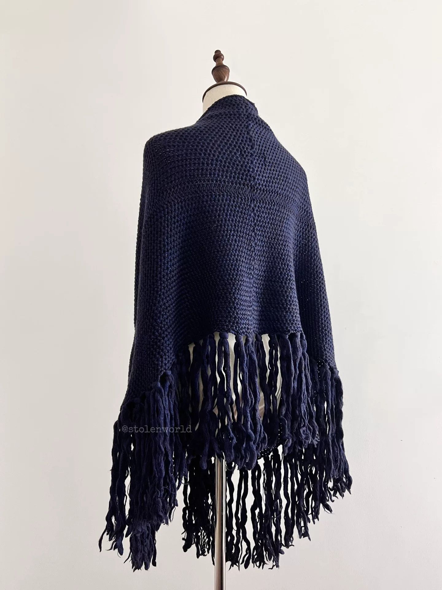 Y's soft wool fringed shawl in navy blue Size ONE SIZE - 6 Thumbnail