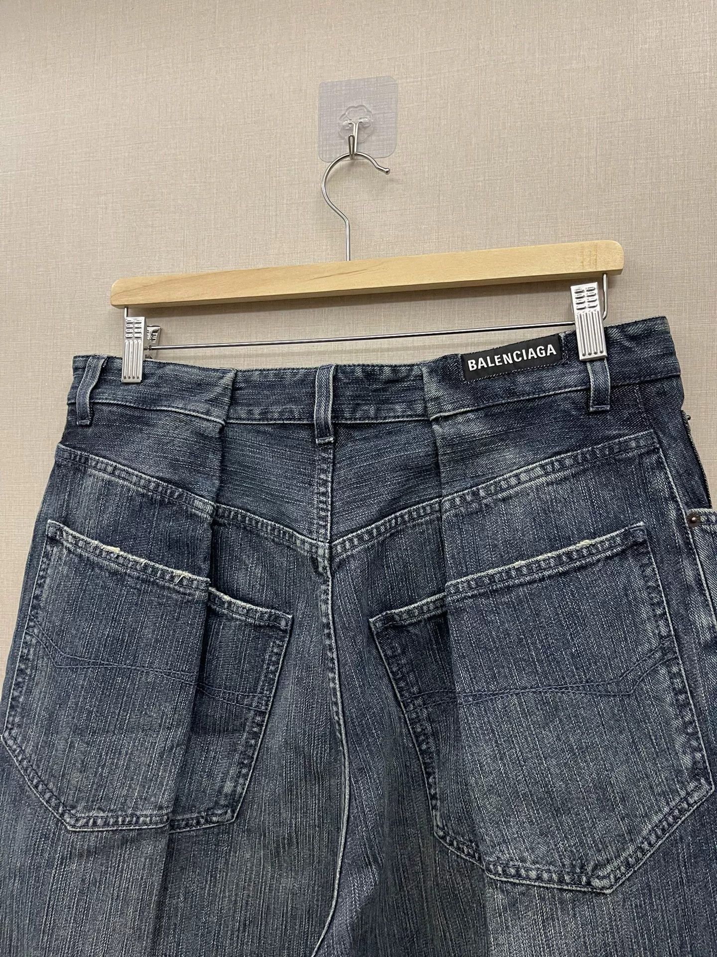 Balenciaga balenciaga baggy wide-leg denim pants Size US 28 / EU 44 - 5 Thumbnail