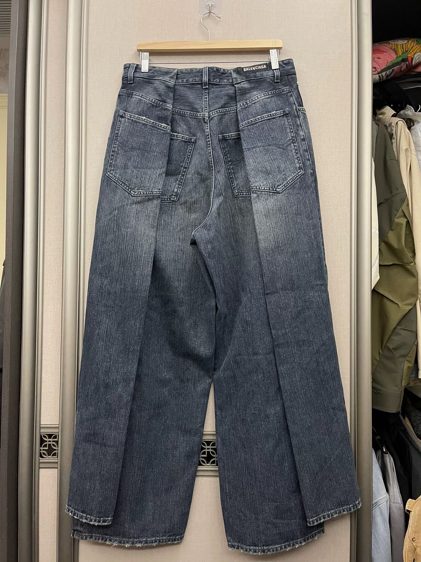 Balenciaga balenciaga baggy wide-leg denim pants Size US 28 / EU 44 - 2 Thumbnail