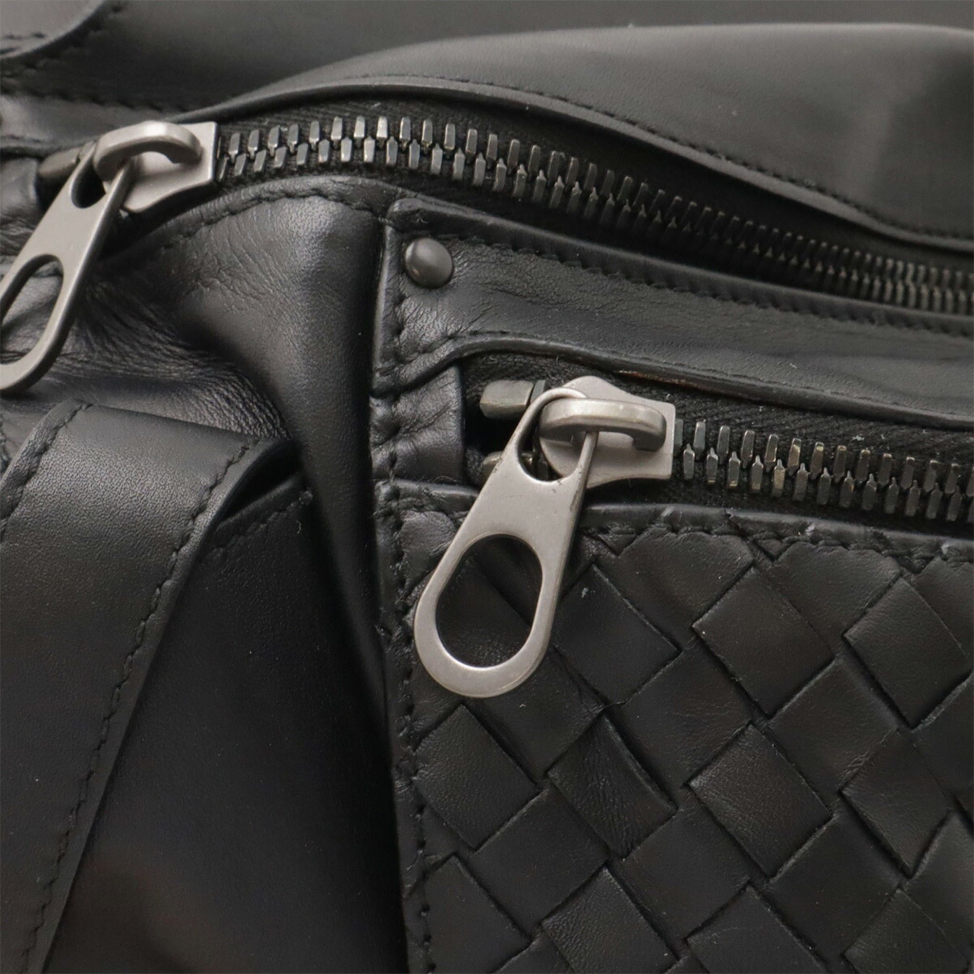 Bottega Veneta BOTTEGA VENETA Intrecciato Waist Bag, Black Leather, 121604 Size ONE SIZE - 7 Thumbnail