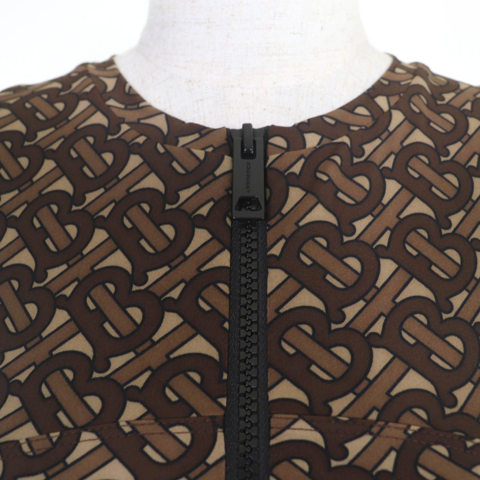 Burberry Burberry Burberry TB Monogram Top Textile Tops 8030489 DUTY FREE for USA Size ONE SIZE - 4 Thumbnail