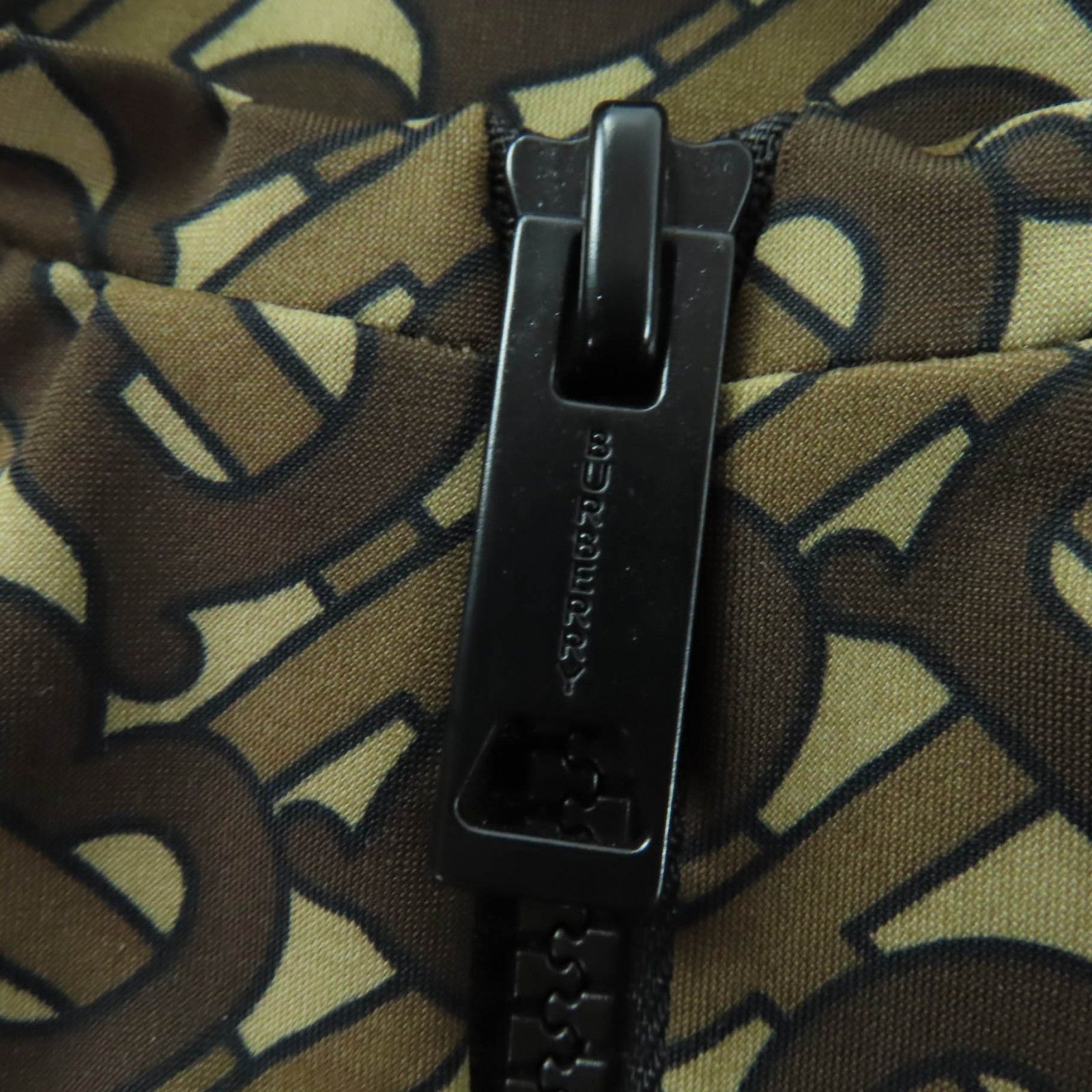 Burberry Burberry Burberry TB Monogram Top Textile Tops 8030489 DUTY FREE for USA Size ONE SIZE - 6 Thumbnail