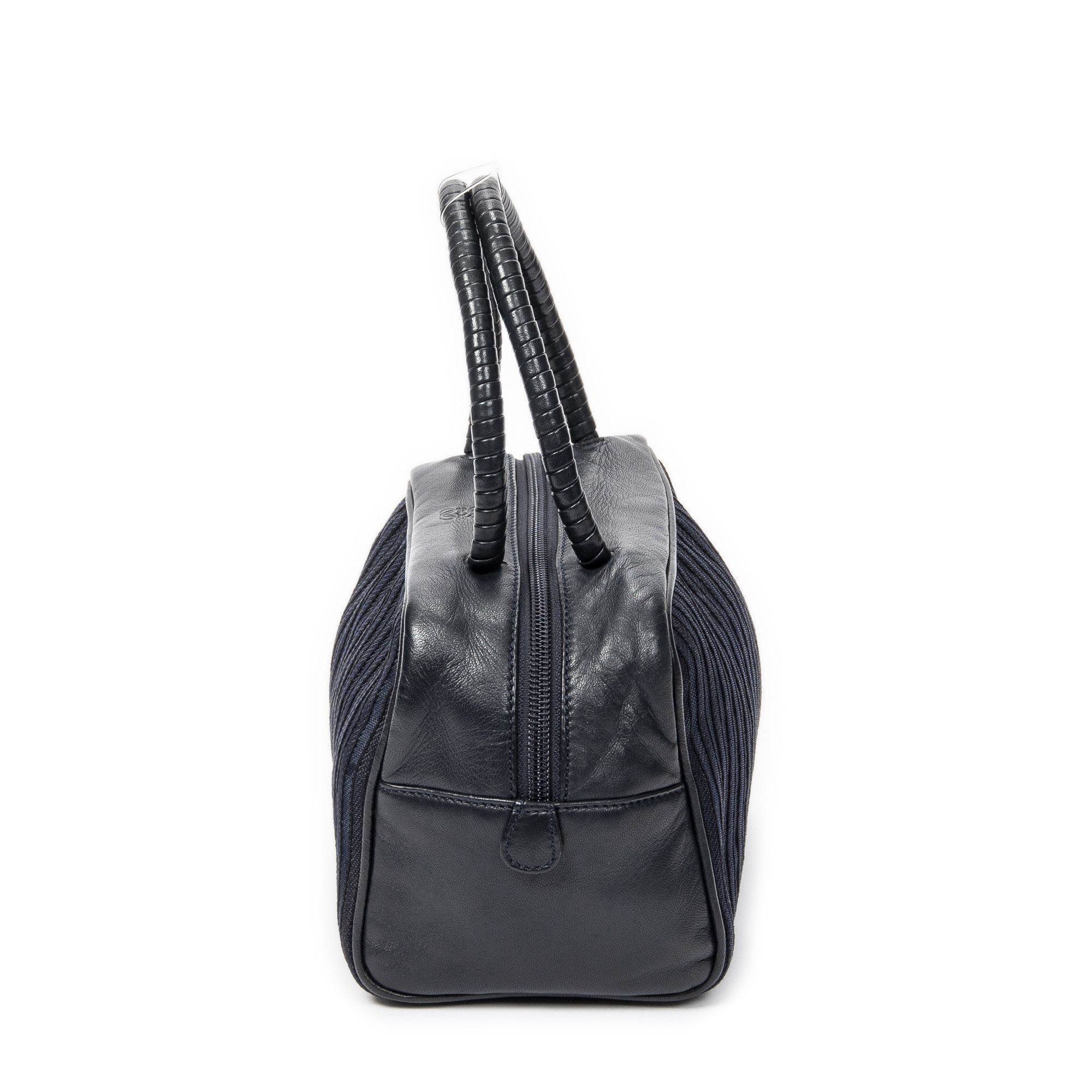Loewe Vintage Mini Mesh Handbag Size ONE SIZE - 3 Thumbnail