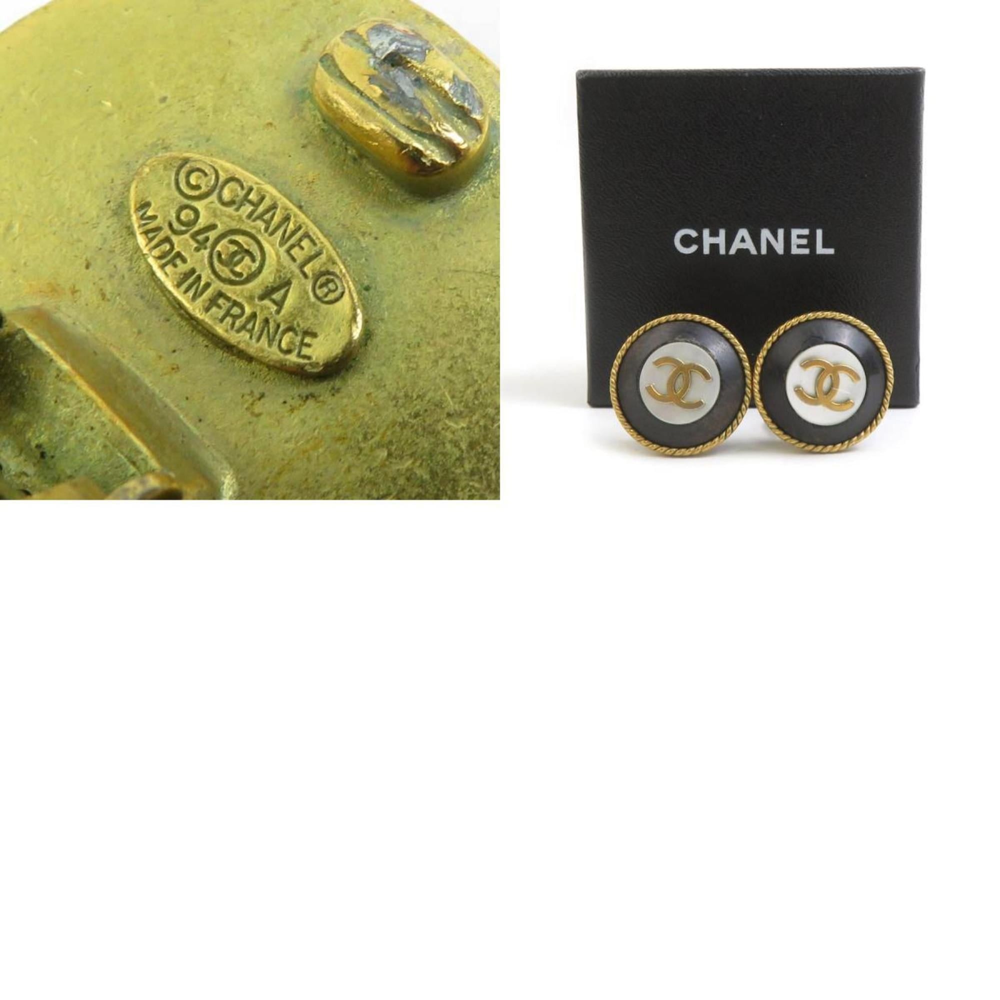 Chanel CHANEL Coco Mark Earrings in Metal/Wood/Shell, Gold/Black/White, Women's, e61303a Size ONE SIZE - 5 Thumbnail