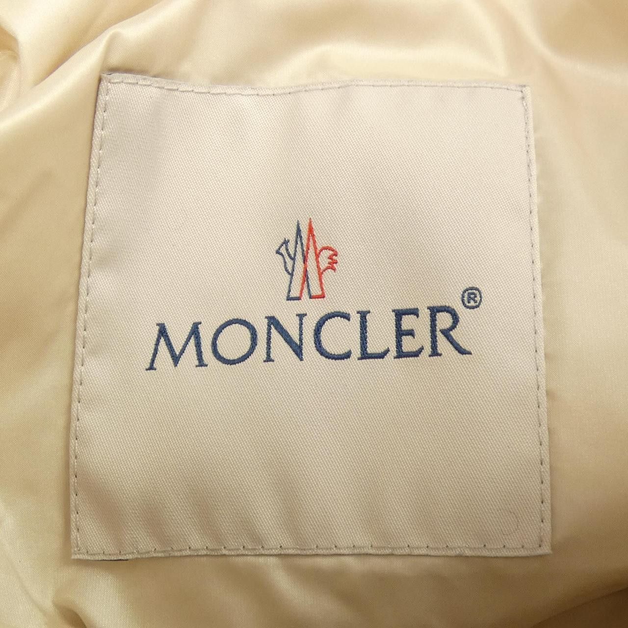 Moncler Moncler Moncler BELLETTE Down Coat Textile Outerwear BELLETTE DUTY FREE for USA Size ONE SIZE - 5 Thumbnail