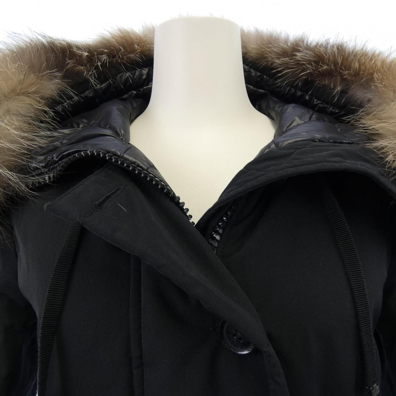 Moncler Moncler Moncler MONTICOLE Fox Down Coat Fur Outerwear MONTICOLE DUTY FREE for USA Size ONE SIZE - 5 Thumbnail