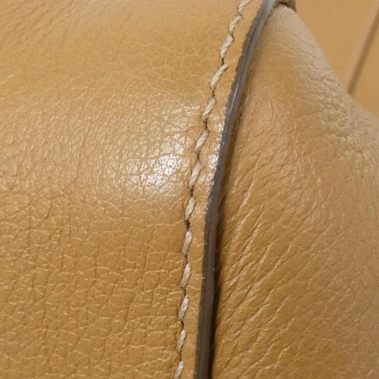 Prada Prada Prada 2VG123 Soft Grain Shoulder Bag Leather Tote Bag 2VG123 DUTY FREE for USA Size ONE SIZE - 3 Thumbnail
