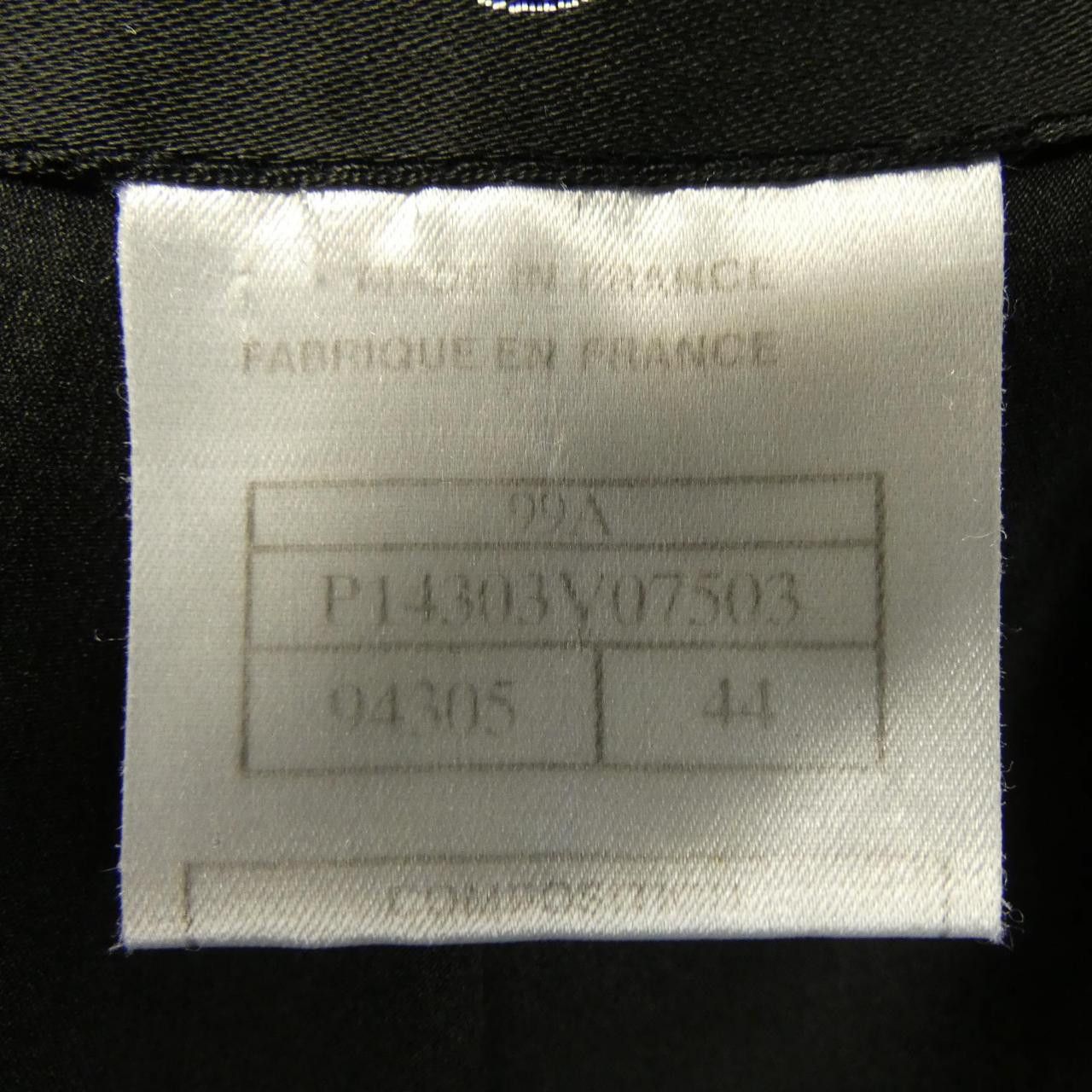 Chanel Chanel Chanel Suit Textile Suits P14303V07503 99A DUTY FREE for USA Size ONE SIZE - 4 Thumbnail