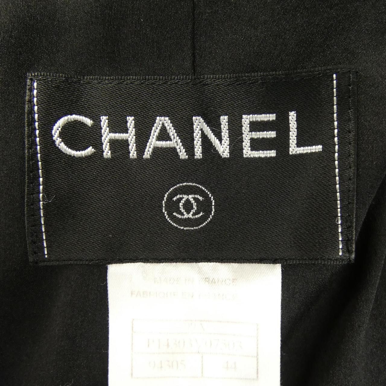 Chanel Chanel Chanel Suit Textile Suits P14303V07503 99A DUTY FREE for USA Size ONE SIZE - 5 Thumbnail
