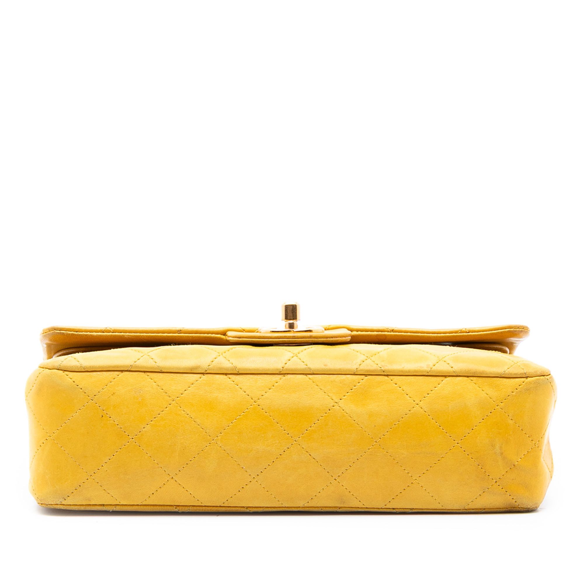 Chanel Chanel Small Classic Lambskin Double Flap Size ONE SIZE - 3 Thumbnail