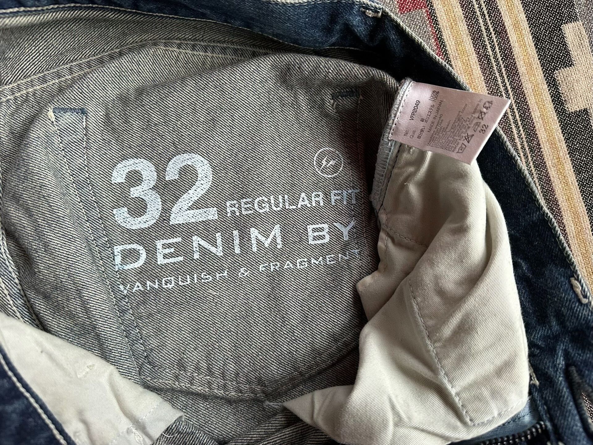 Vanquish vintage denim distressed jeans by vanquish & fragment Size US 32 / EU 48 - 7 Thumbnail