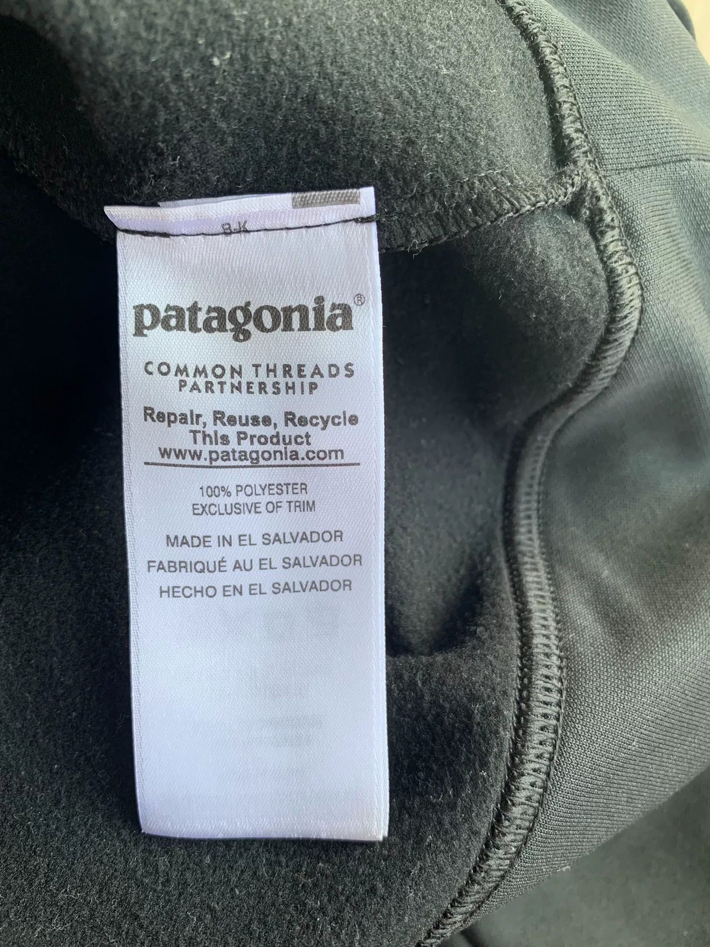 Patagonia patagonia black fish graphic hooded sweatshirt Size US L / EU 52-54 / 3 - 7 Thumbnail