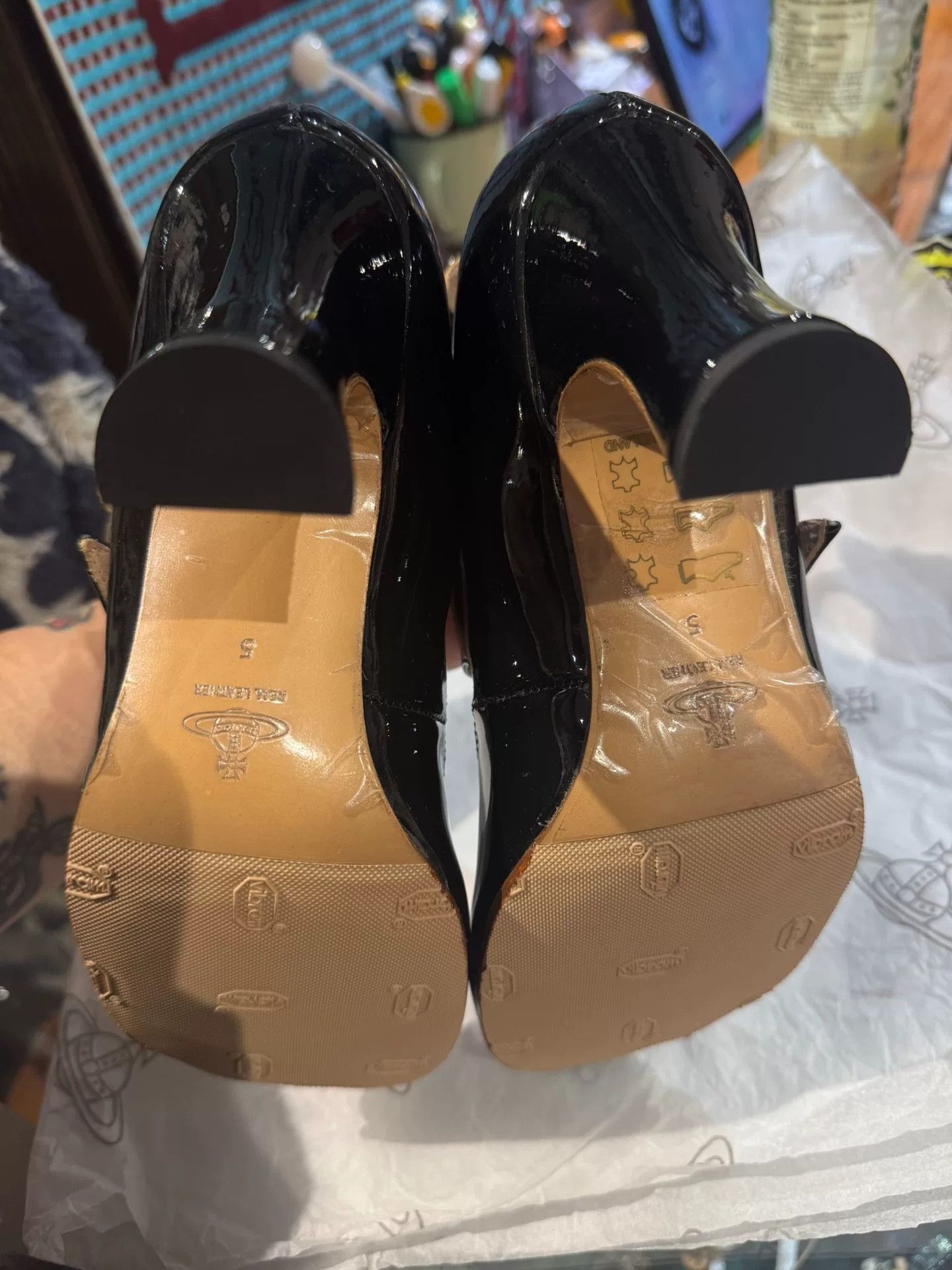Vivienne Westwood vivienne westwood black patent kitten heels Size US 7 / IT 37 - 6 Thumbnail