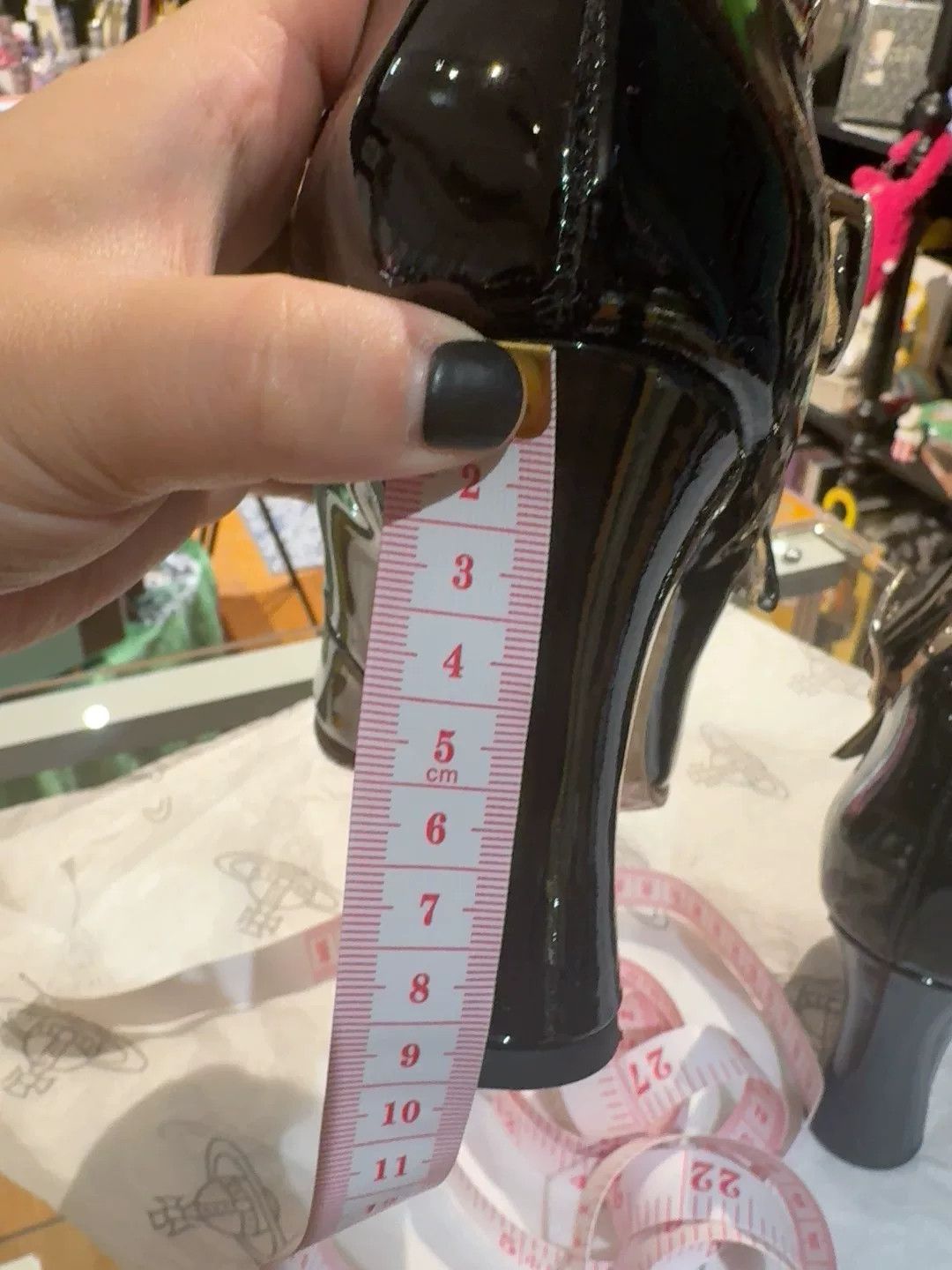 Vivienne Westwood vivienne westwood black patent kitten heels Size US 7 / IT 37 - 7 Thumbnail