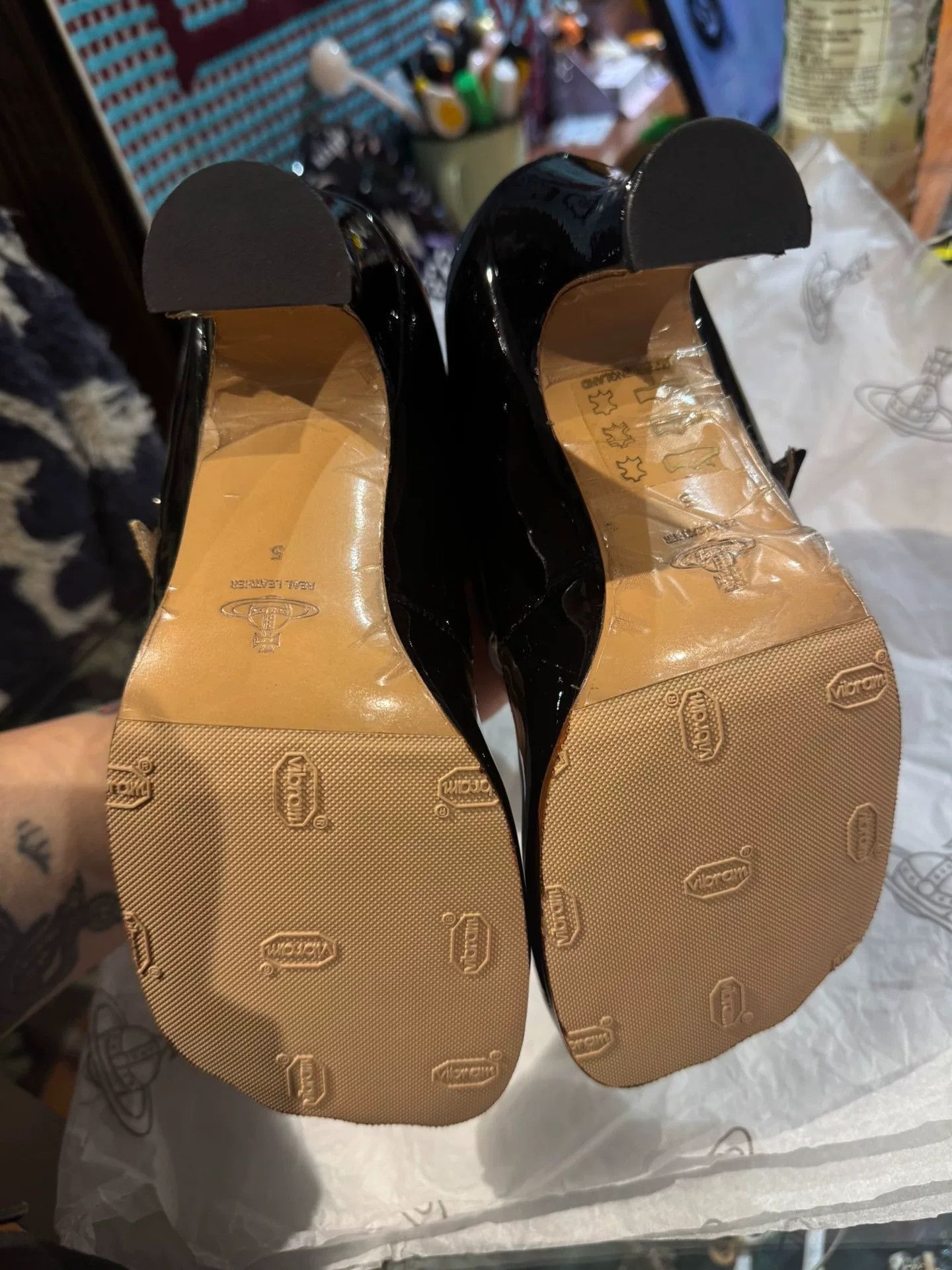 Vivienne Westwood vivienne westwood black patent kitten heels Size US 7 / IT 37 - 5 Thumbnail