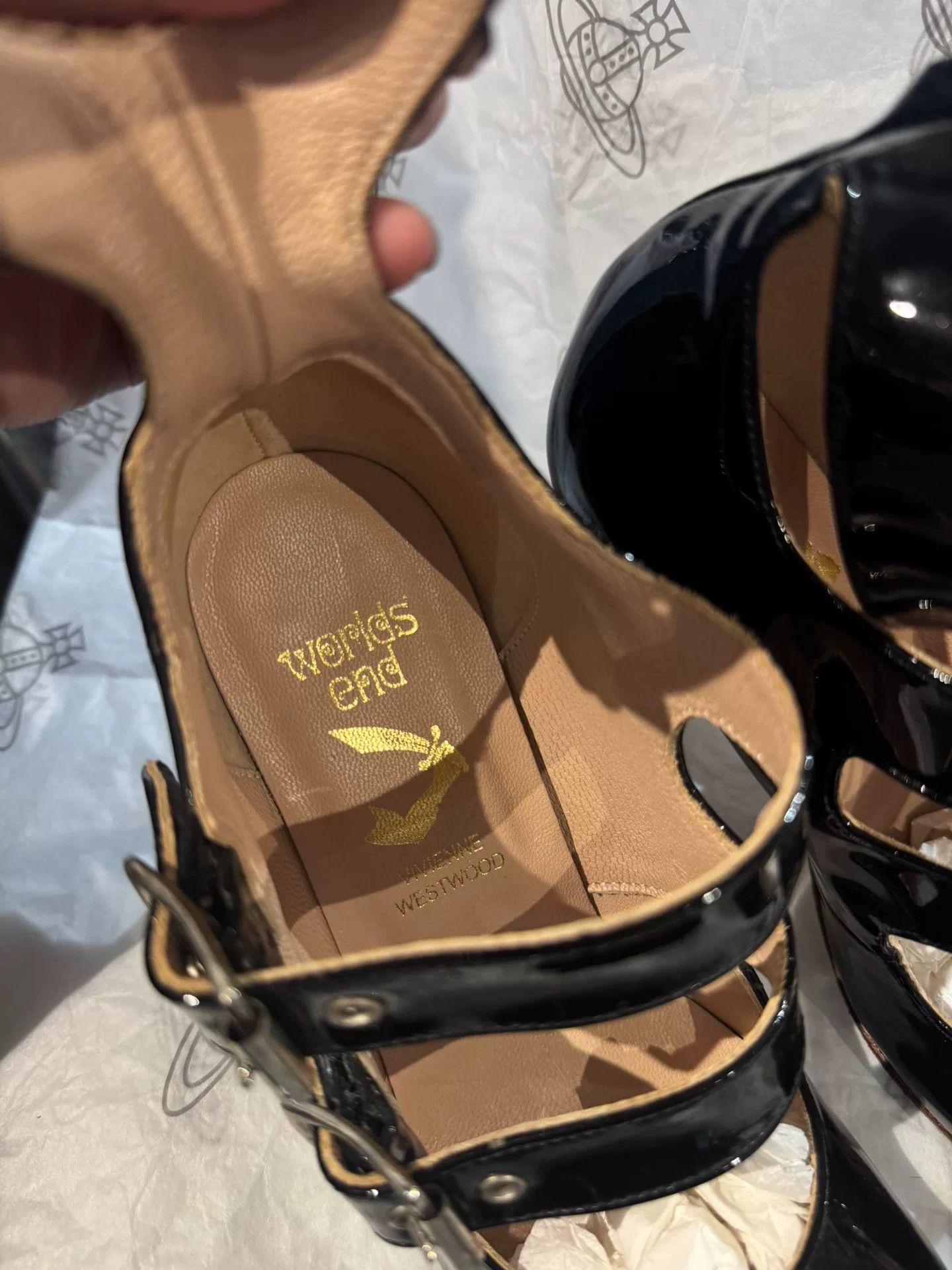 Vivienne Westwood vivienne westwood black patent kitten heels Size US 7 / IT 37 - 3 Thumbnail
