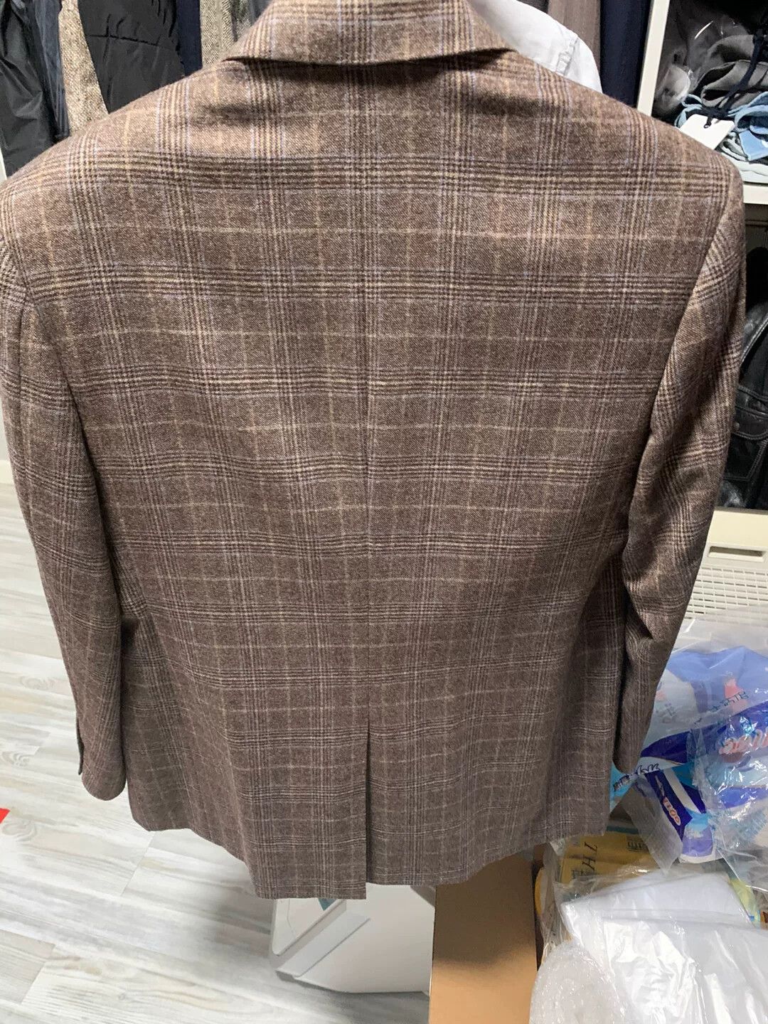 Japanese Brand custom plaid suit jacket in super110 wool Size US M / EU 48-50 / 2 - 2 Thumbnail