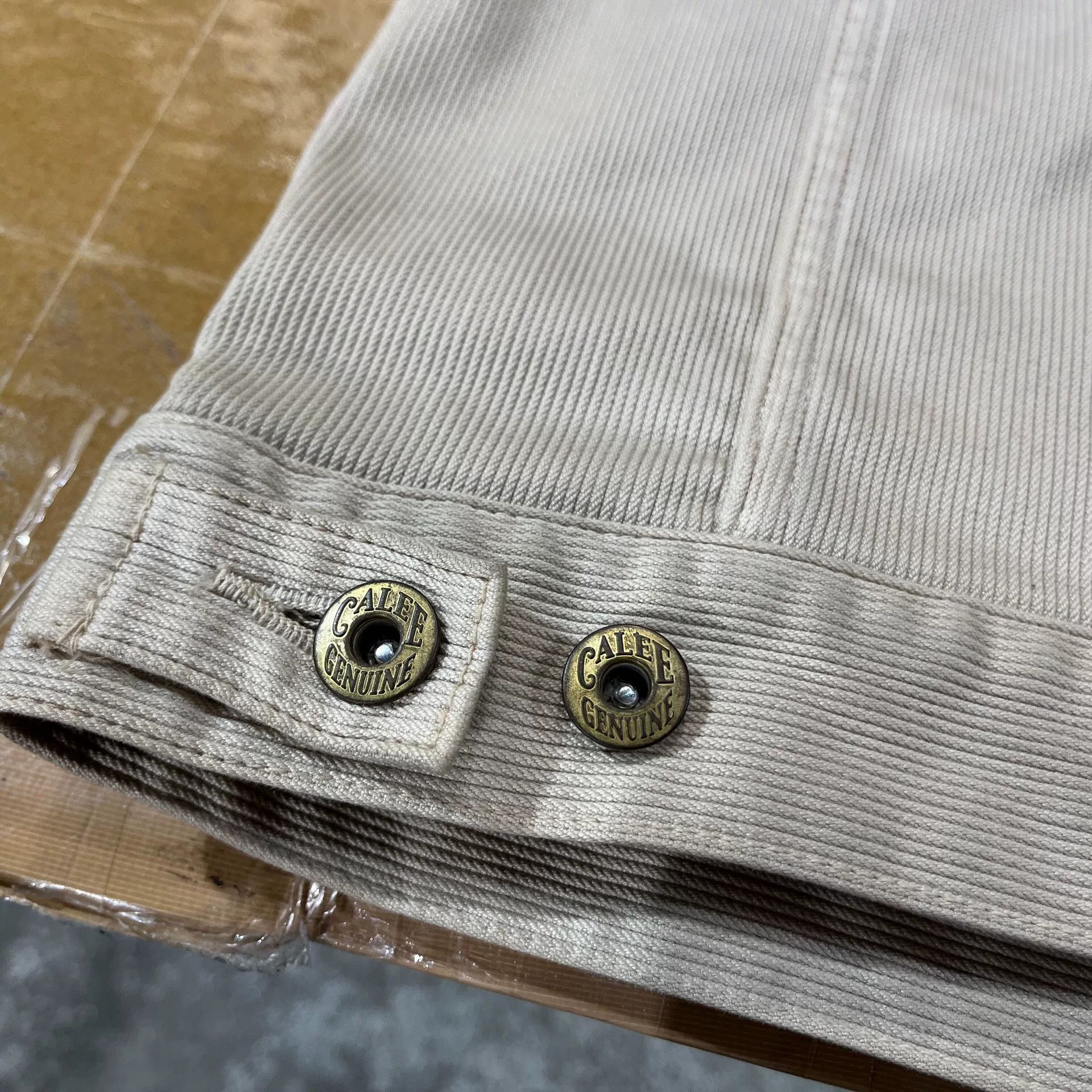 Japanese Brand beige utility work vest with pockets Size US L / EU 52-54 / 3 - 8 Thumbnail