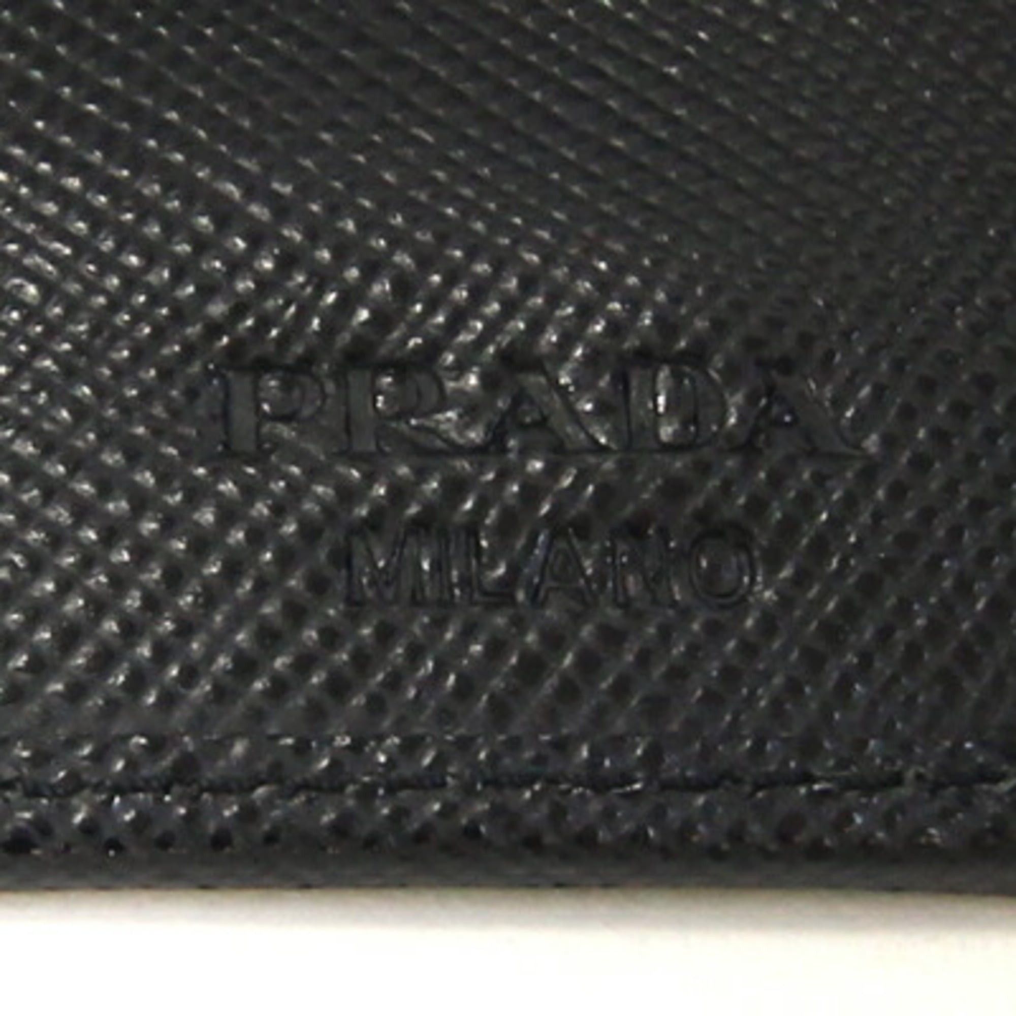 Prada Prada 6-Key Case M25U Black Leather Car Key with Saffiano Handle, Smart Fit, for Men and Women Size ONE SIZE - 4 Thumbnail