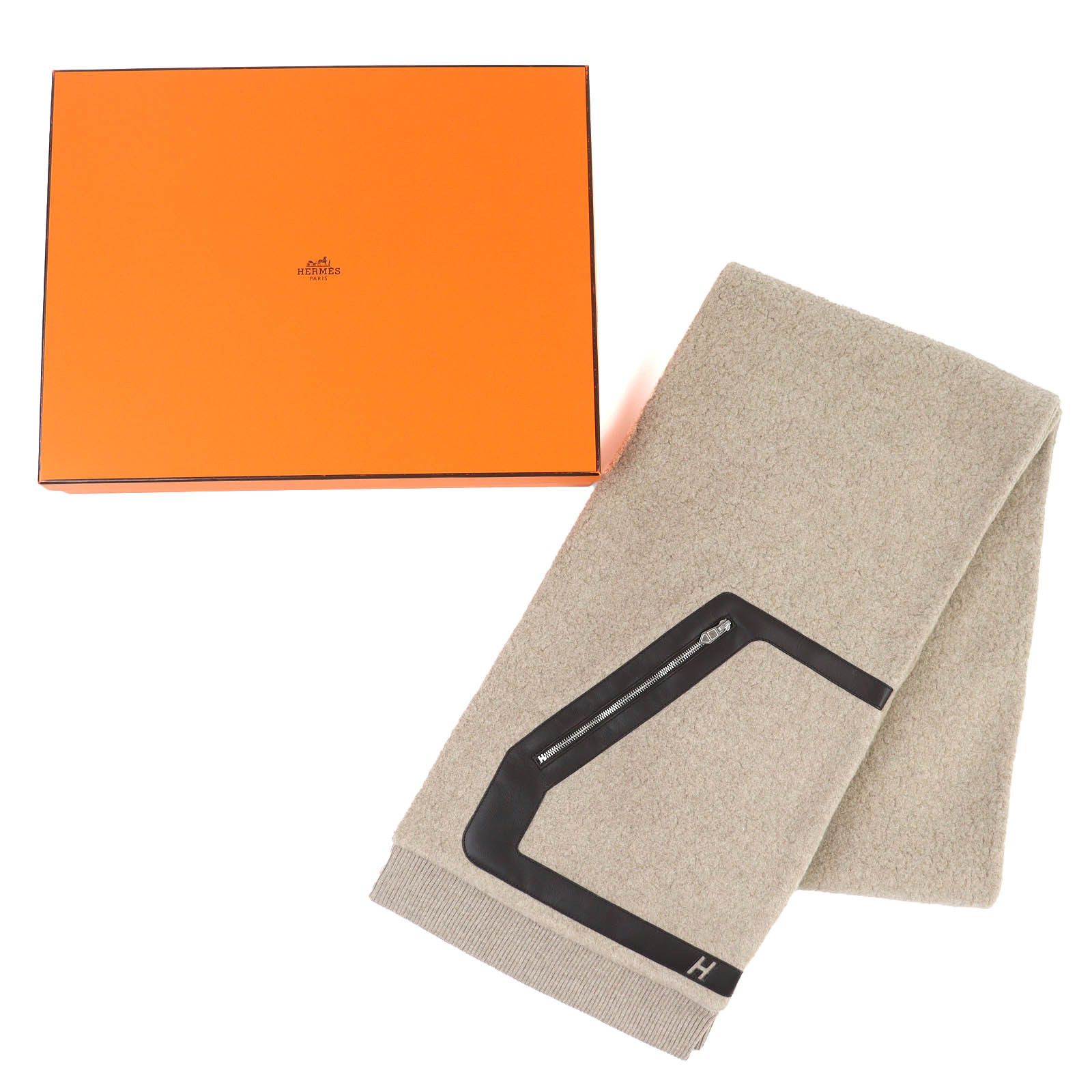 Hermes Hermes Hermès Teddy Pocket H logo Wool Scarf Textile Scarf DUTY FREE for USA Size ONE SIZE - 2 Thumbnail