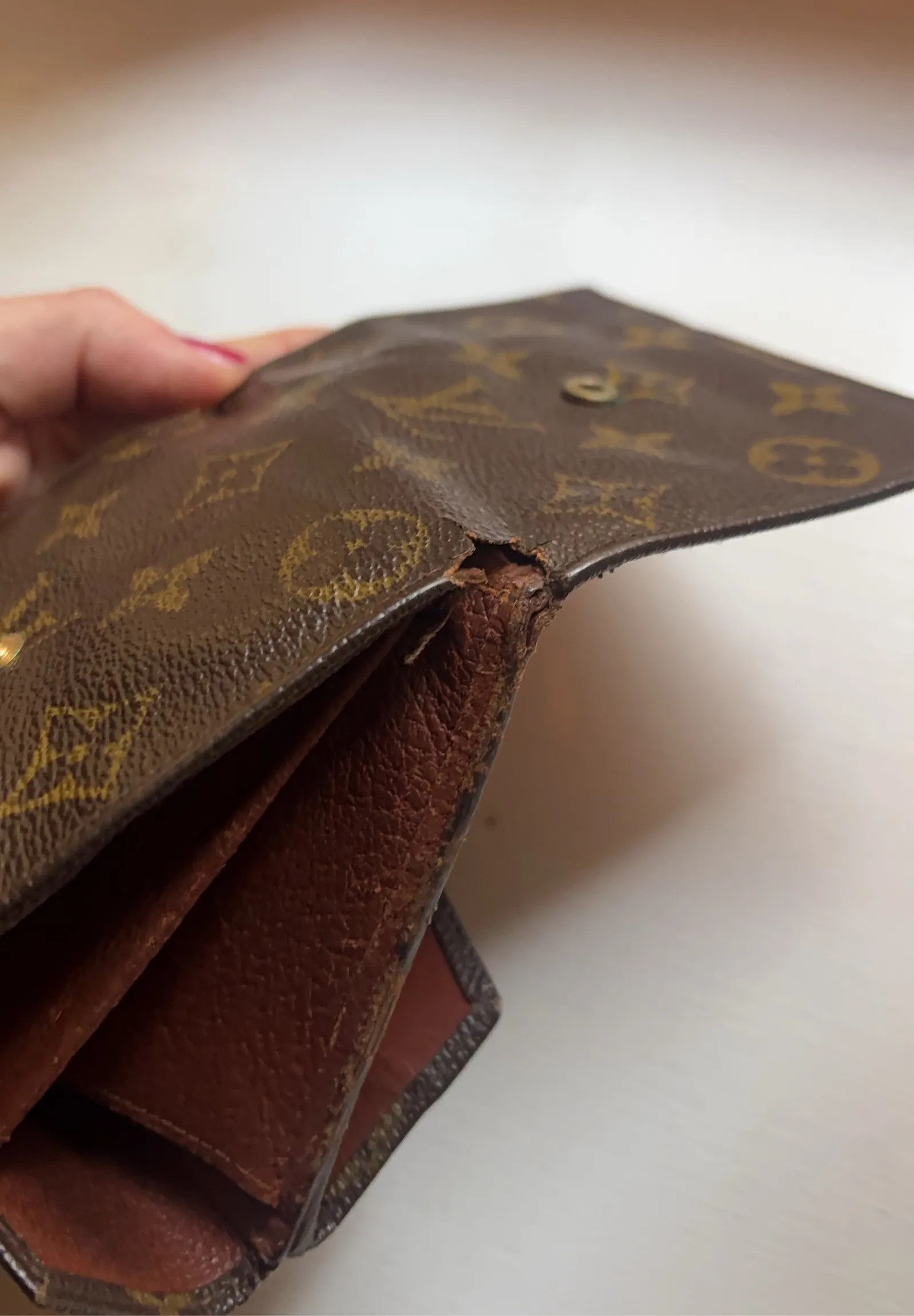 Louis Vuitton Louis Vuitton Wallet Wallet Size ONE SIZE - 7 Thumbnail