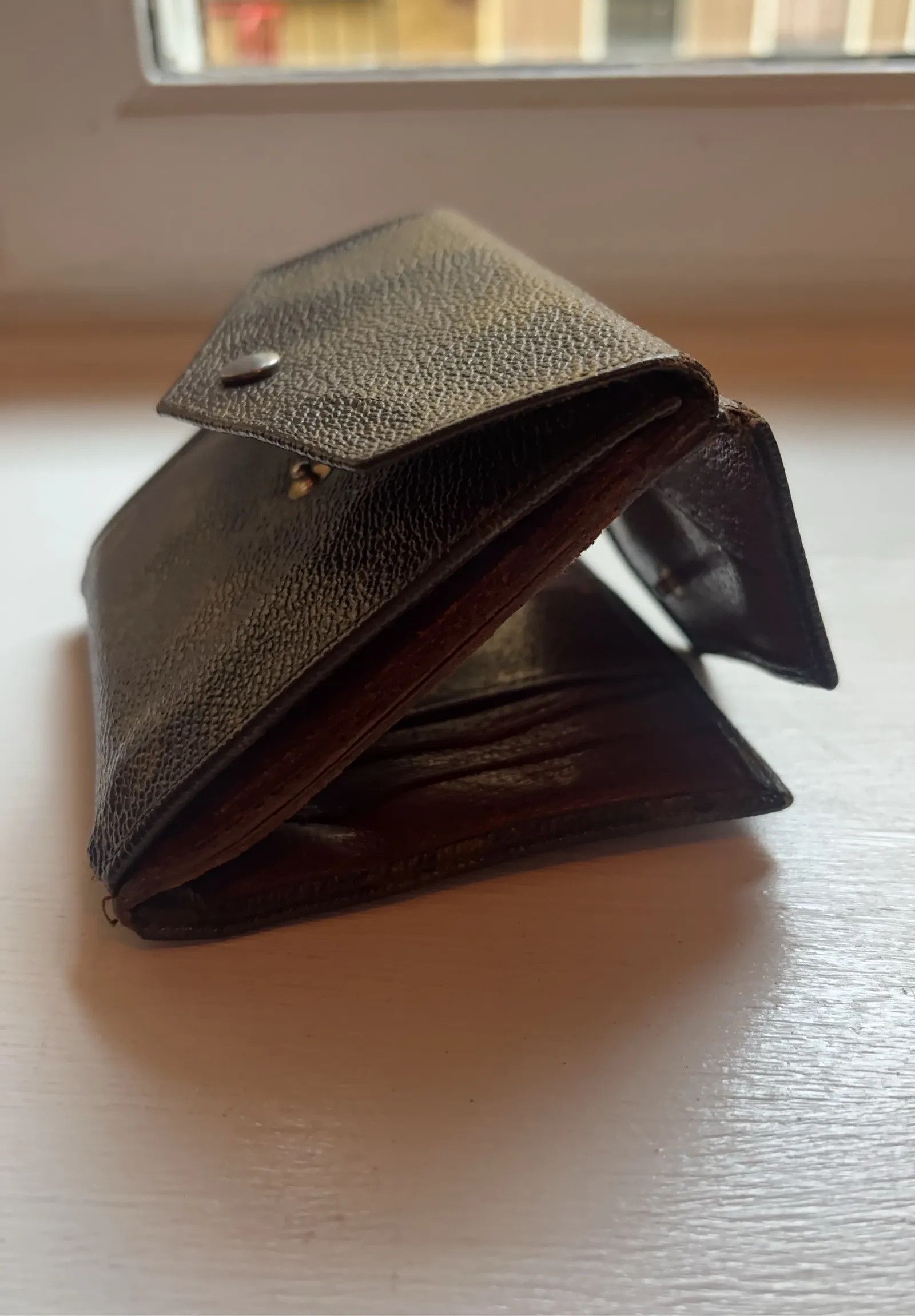 Louis Vuitton Louis Vuitton Wallet Wallet Size ONE SIZE - 3 Thumbnail
