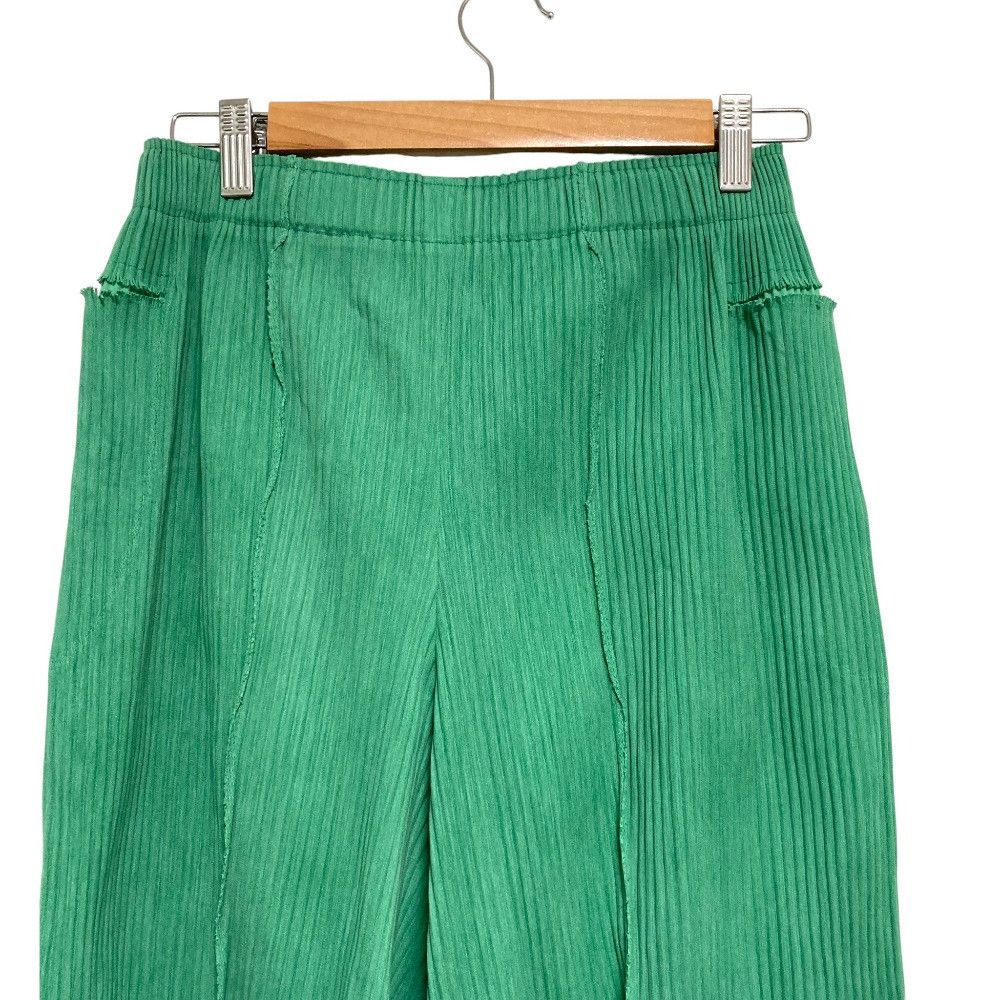 Issey Miyake Issey Miyake me ISSEY MIYAKE Inside Out Pleated Pants Textile Pants MI42KF253 DUTY FREE for USA Size ONE SIZE - 3 Thumbnail